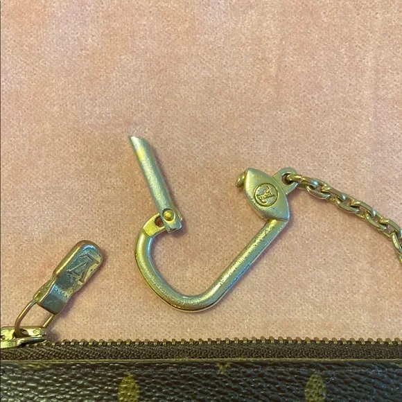 Louis Vuitton Brown Monogram Key & Card Holder - Picture 3 of 10